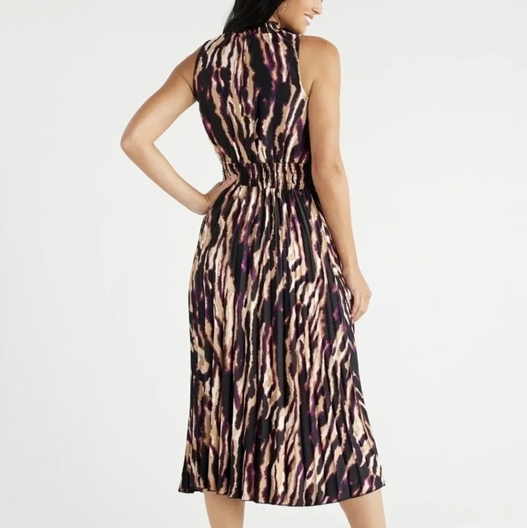 Sofia Jeans Women's Pleated Midi Dress, 49" Length, - Picture 2 of 10